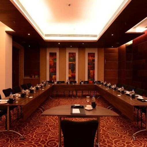 The Galgotias Hotel Gurugram Gurgaon Exterior photo