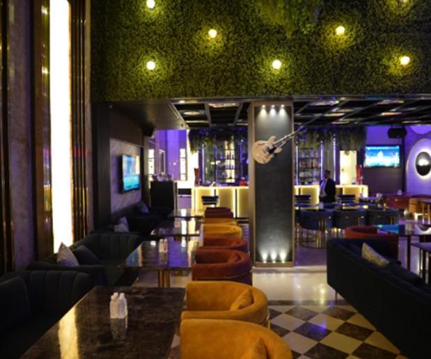 The Galgotias Hotel Gurugram Gurgaon Exterior photo