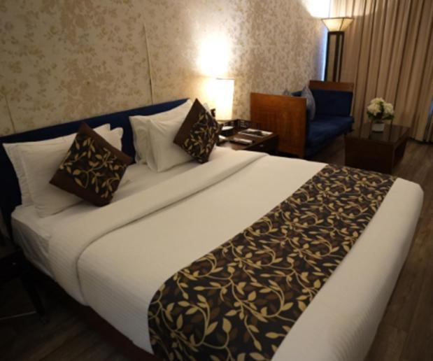 The Galgotias Hotel Gurugram Gurgaon Exterior photo