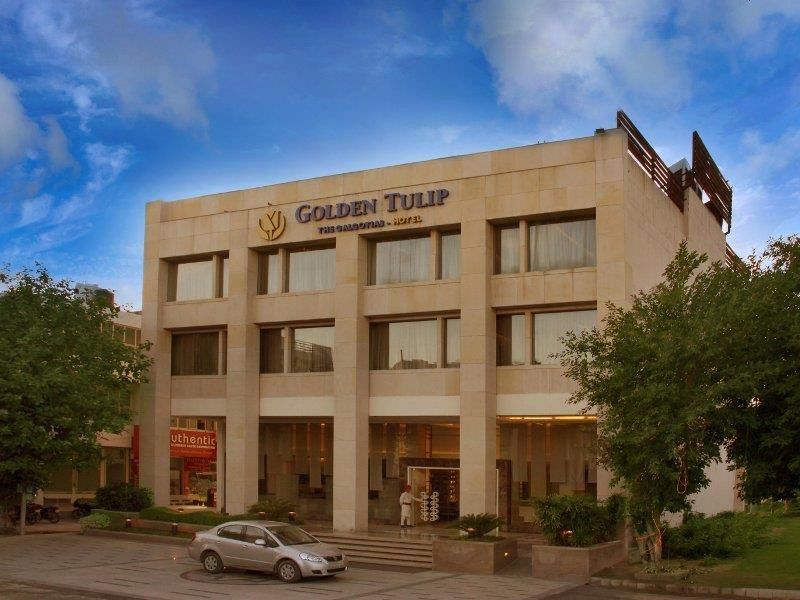 The Galgotias Hotel Gurugram Gurgaon Exterior photo