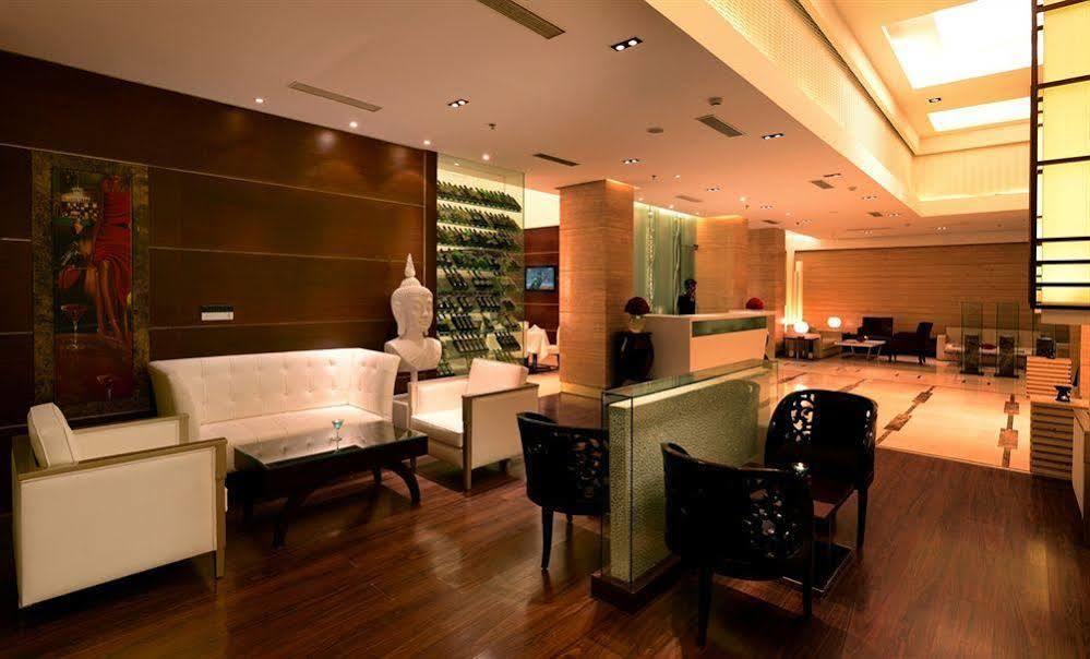 The Galgotias Hotel Gurugram Gurgaon Exterior photo